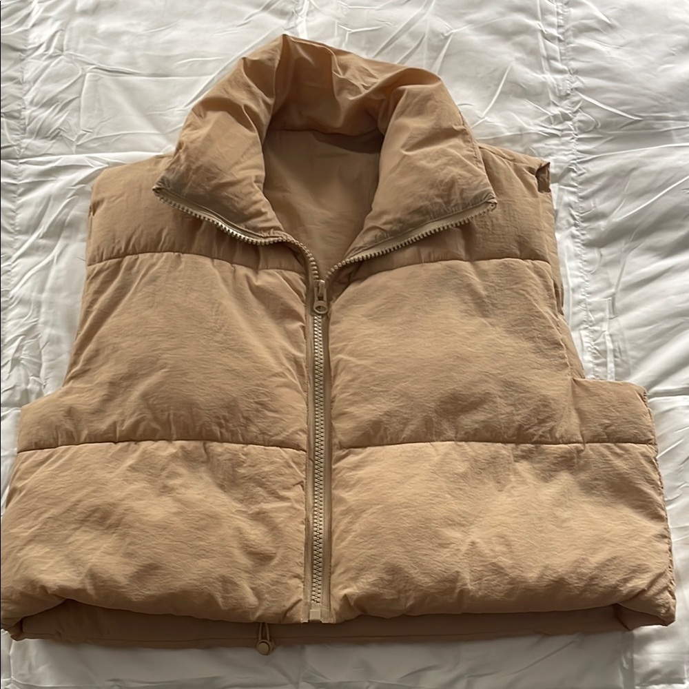 Women's Tan Cropped Puffer Vest